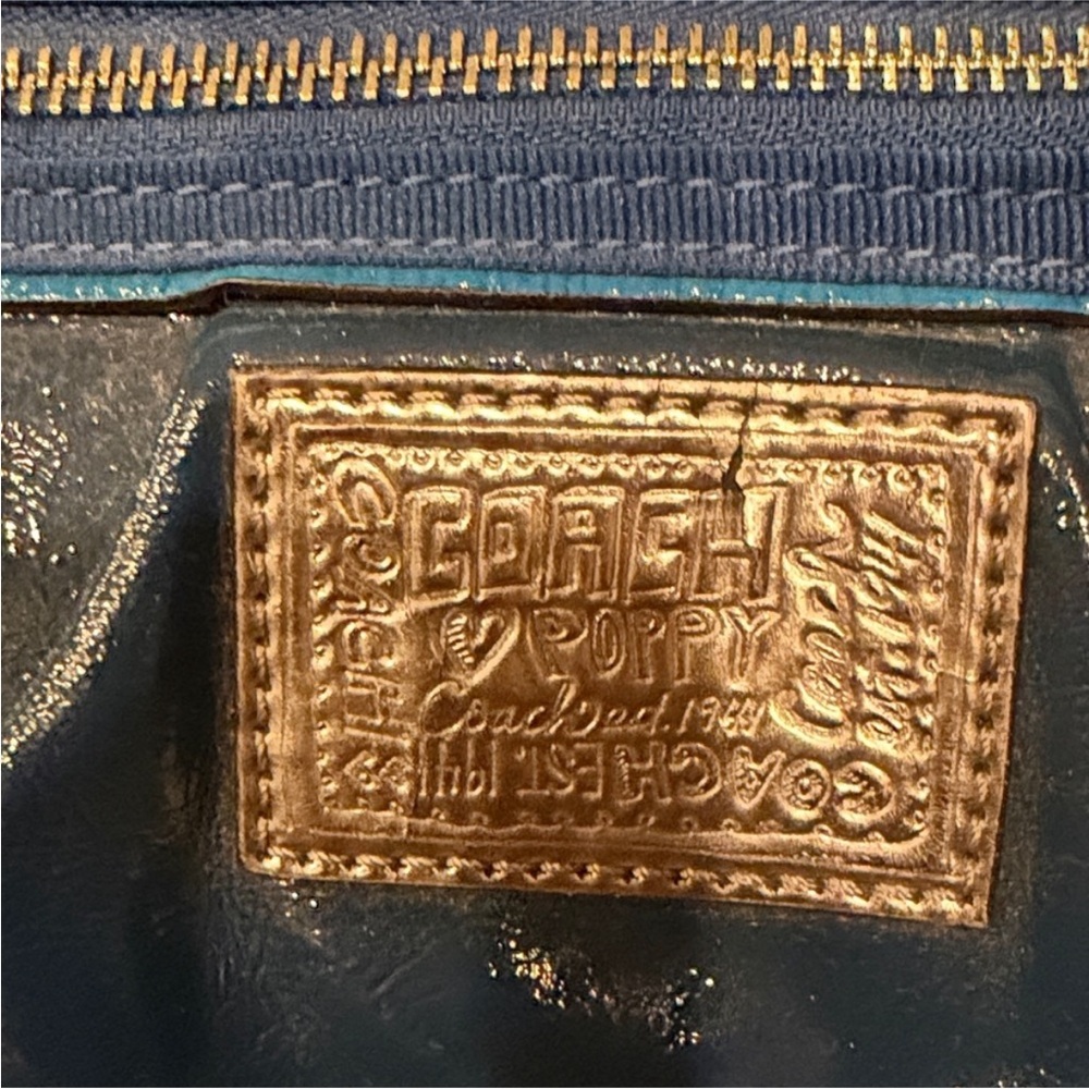 Rare Coach Poppy Spotlight Patent Leather Handbag - Picture 13 of 16